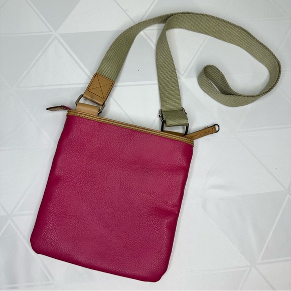 Tommy Hilfiger Women’s Crossbody Pink Small Adjustable Strap Handbag - Picture 2 of 10